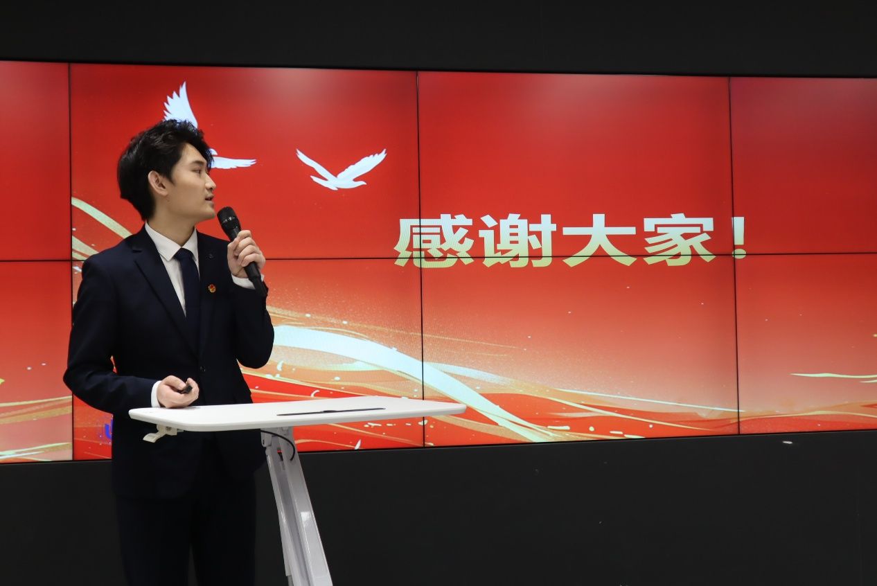 44FAE99A442D70A31EB68242FDC_83CBB6B0_14710